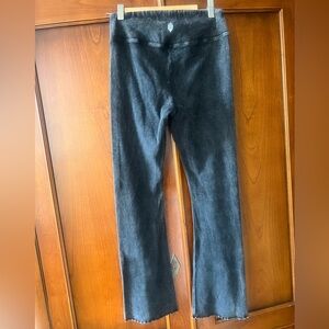 NWT Free People Movement Right On Ribbed Flares